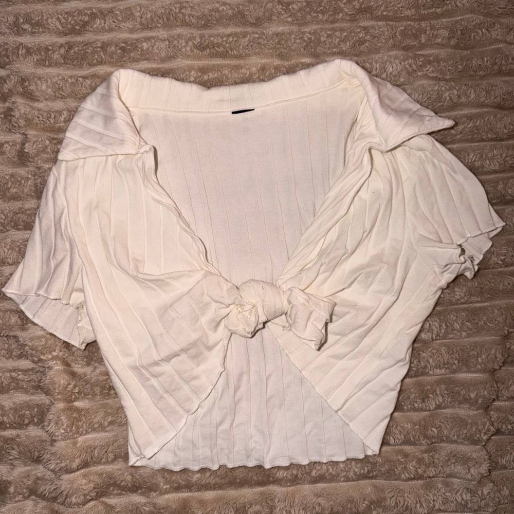 Women’s White Knot-Front Collared Top - Picture 3 of 4